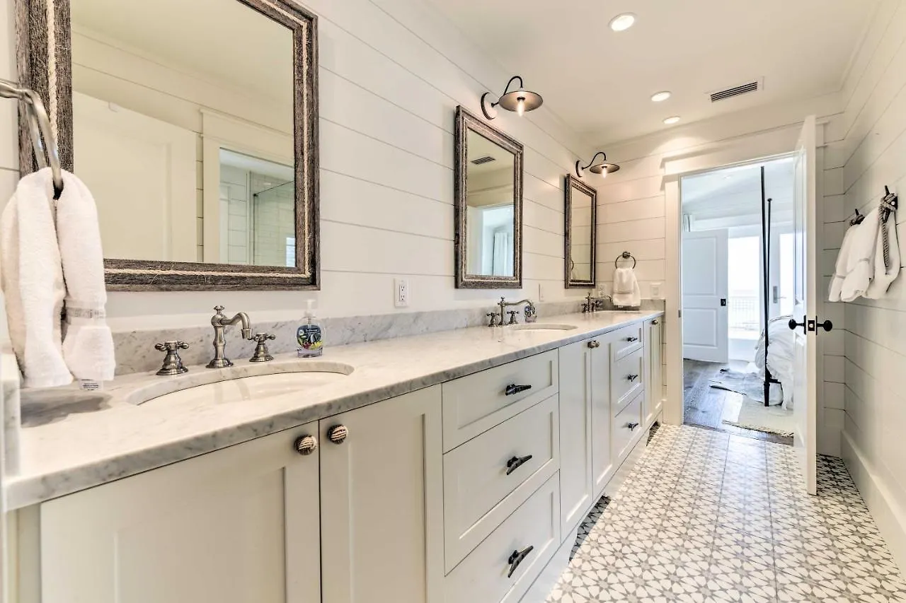 Luxe, Beachfront Pcb Home With Decks And Grill! Panama City Beach Holiday home