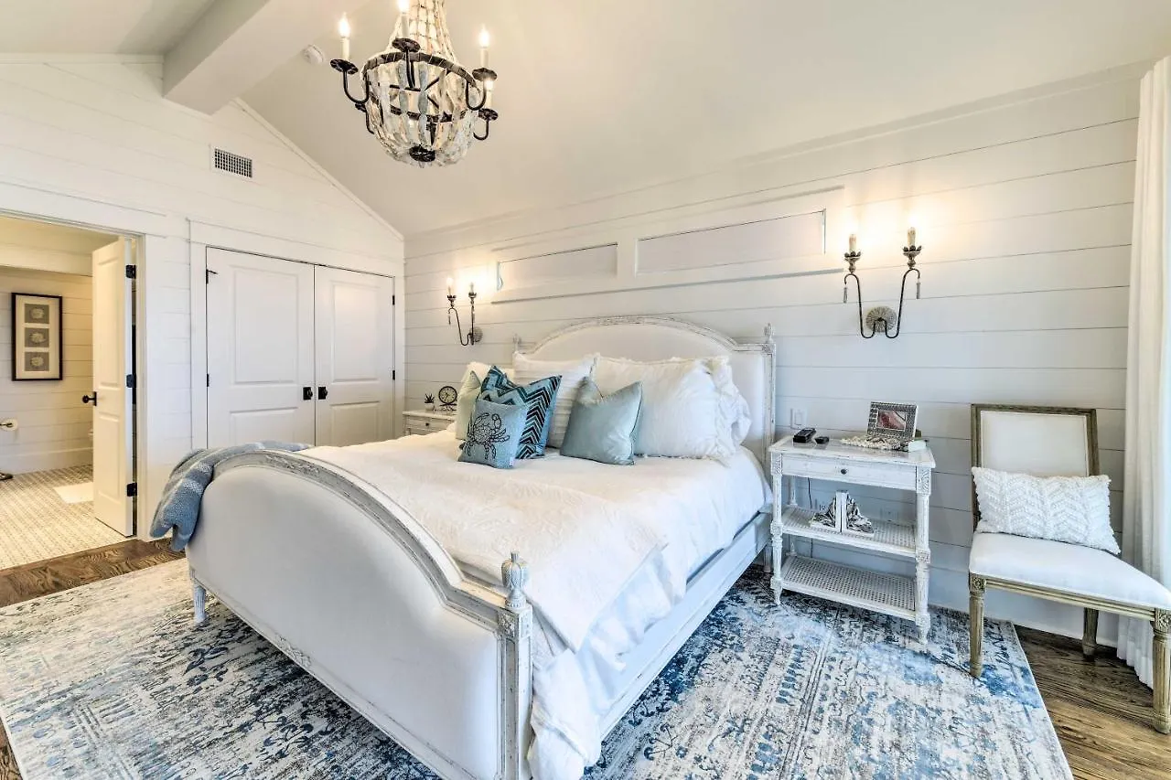 Holiday home Luxe, Beachfront Pcb Home With Decks And Grill! Panama City Beach United States